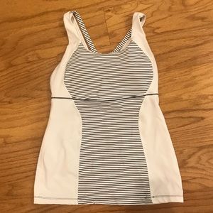 Lululemon tank